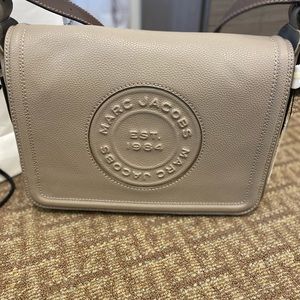 *authentic* NWT Marc jacobs messenger bag